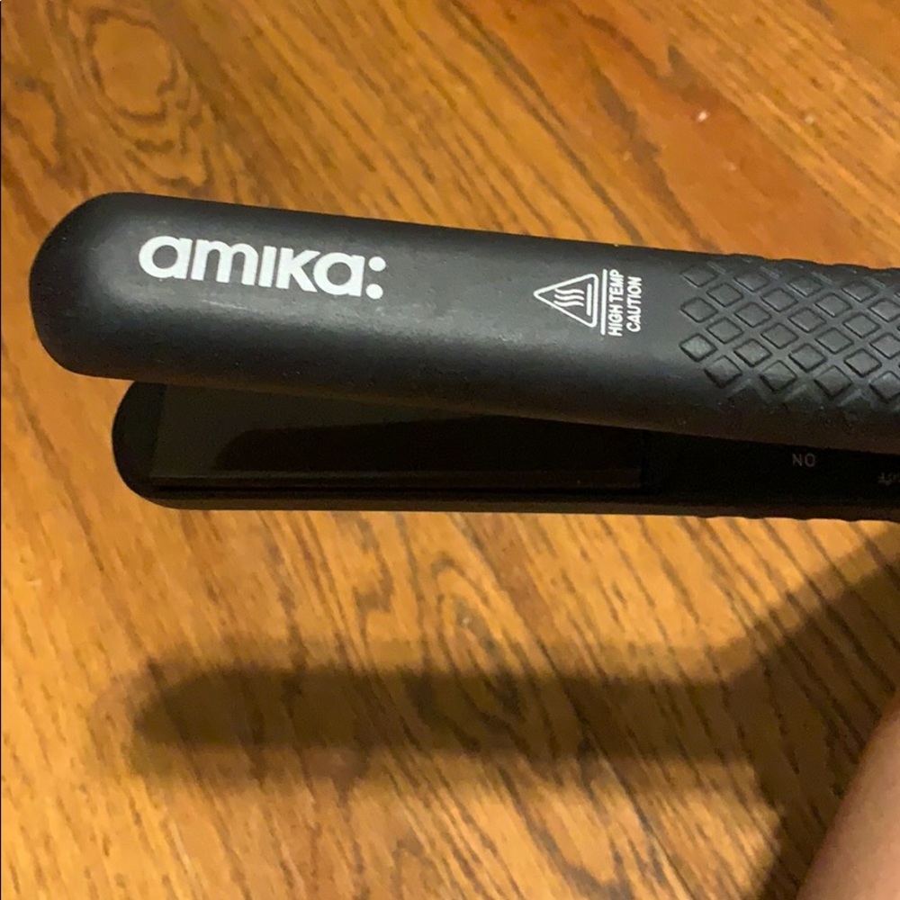 Amika Styling Iron/Flat Iron